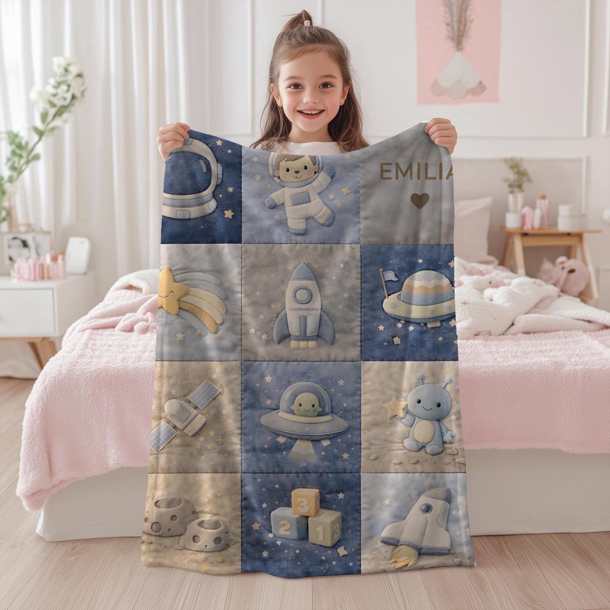 Patchwork Look Babydecke • Weltraum Space Astronaut • Quilt Look • Neutrale Babyzimmer-Deko • Neugeborenen-Decke • Boutique Babygeschenk