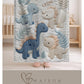Personalized Dinosaur Baby Blanket with Name. Soft natural colors, embroidered-look design – a loving gift for a newborn or baptism.